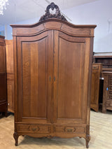 Rokokoo vaatekaappi L. 144cm, S. 57cm ja K. 250cm