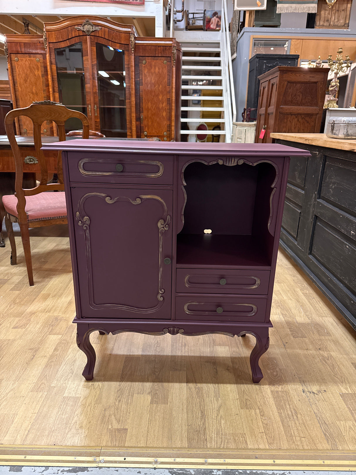 Kaunis puhelinpöytä L.81cm, S.36.5cm, K.88.5cm