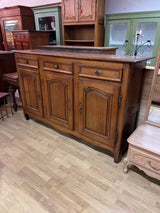 Tamminen senkki 1800-luvun lopulta L. 193cm, S. 48,5cm ja K. 114cm