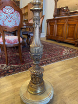 Pronssia, messinkiä ja marmoria oleva  pystynaulakko K. 185cm