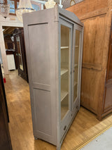 Huikea vitriinikaappi L. 121cm, S.49cm, K.199cm