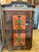 Huikean hieno vaatekaappi 1851-luvulta Unkarista😍 L. 121cm, S. 51cm ja K. 182,5cm