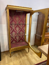 Upea empire vitriini😍 L. 81cm, S. 42cm ja K. 165cm