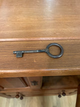 Tammikaappi L. 120,5cm, S. 51cm ja K. 140,5cm