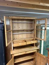 Talonpoikais astiakaappi L. 113cm, S. 50cm ja K. 215cm