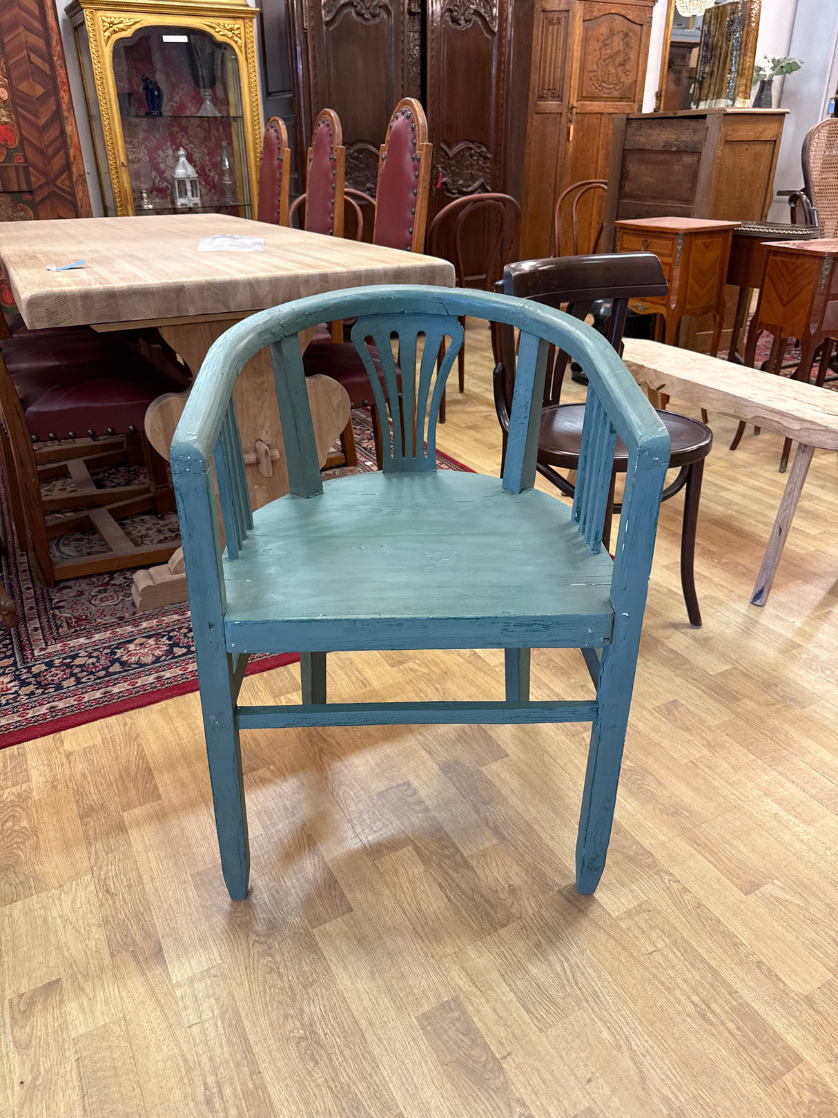 Kaunis turkoosi tuoli L.55cm,S.53cm,istuinkorkeus 48cm