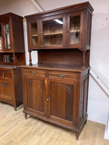 Jugend astiakaappi L. 119cm, S. 53,5cm ja K. 201cm