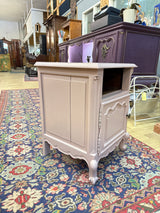 Rokokoo pikkukaappi L.43cm, S.40cm, K.57cm