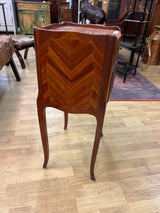 Small Italian chest of drawers W. 39.5cm, D. 31.5cm and H. 74cm