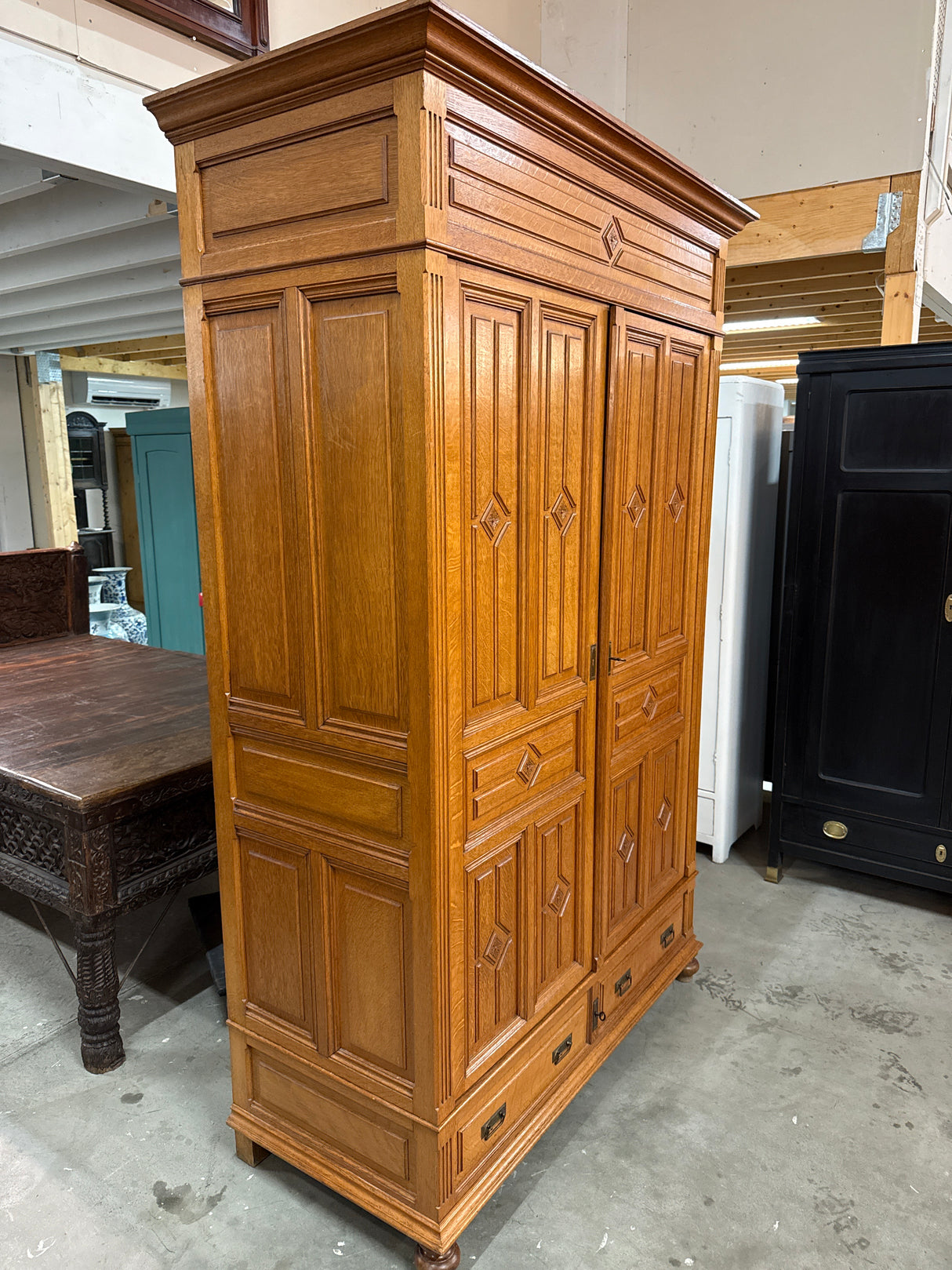 Huikea Tammikaappi L.146cm, S.67cm, K.227cm