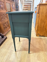 Huikea yöpöytä/pikkukaappi L.44cm,S.37.5cm,K.82.5cm