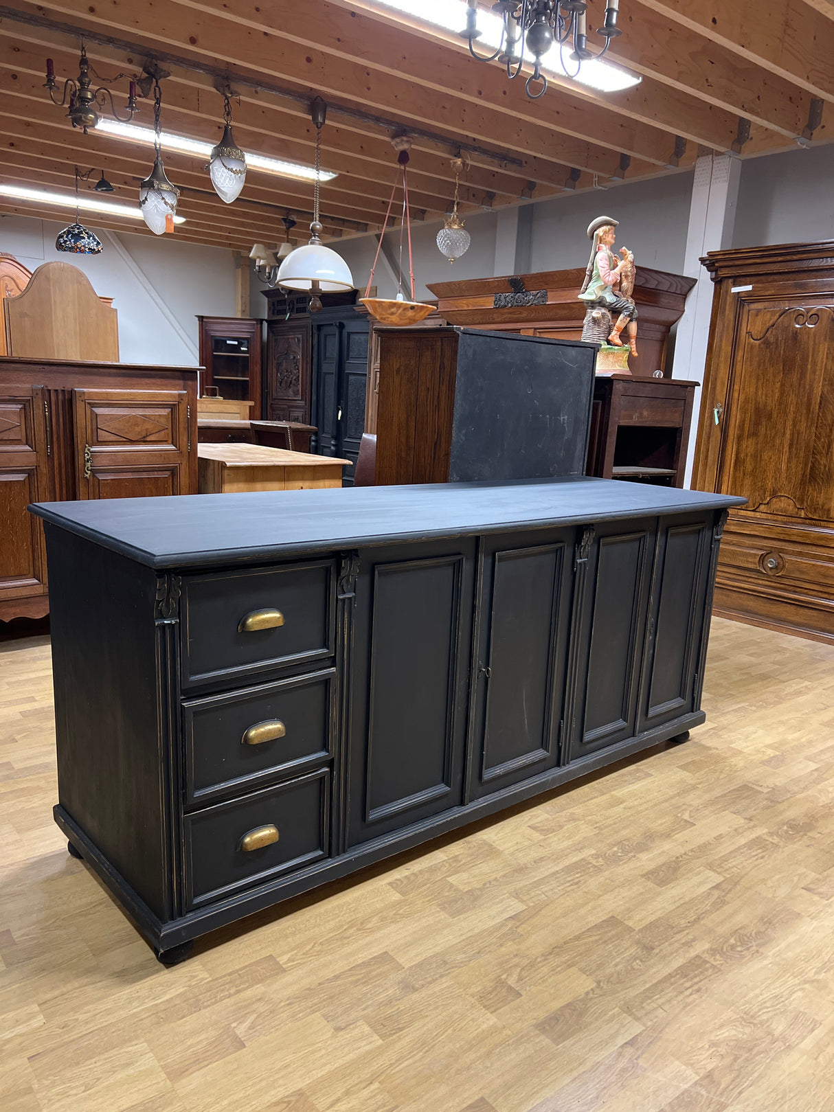 Gorgeous black sideboard/counter/island W.200cm, D.68cm and H. 85cm