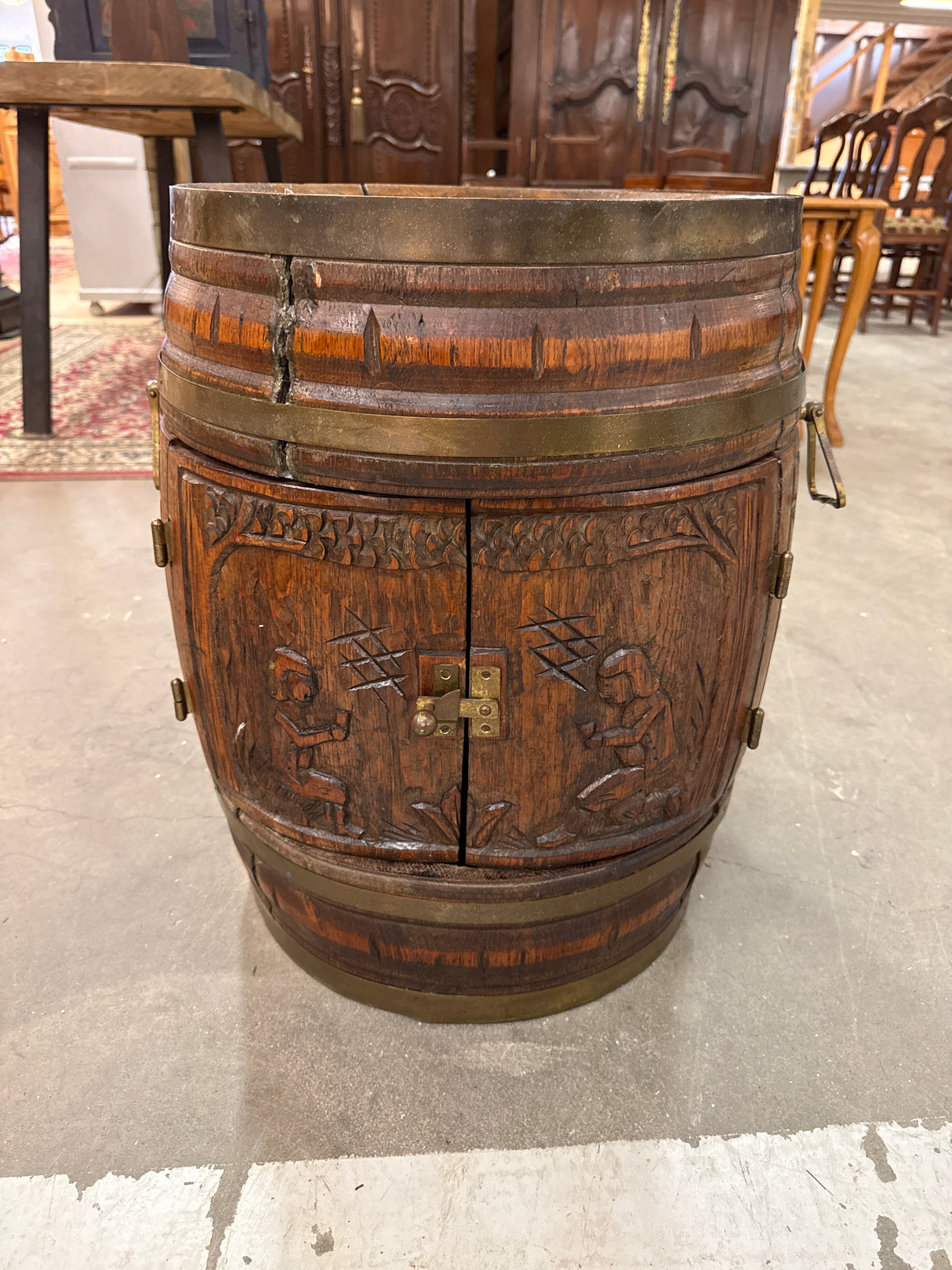 Tammitynnyri baari K.58.5cm H.45cm