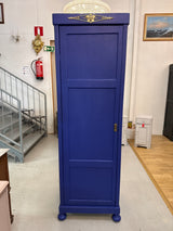 Kaunis 1ovinen vaatekaappi L.67cm,S.58cm,K.208.5cm