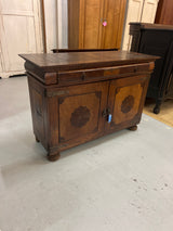Beautiful small sideboard from the late 19th century. L. 114.5cm, D. 46cm and H. 78.5cm