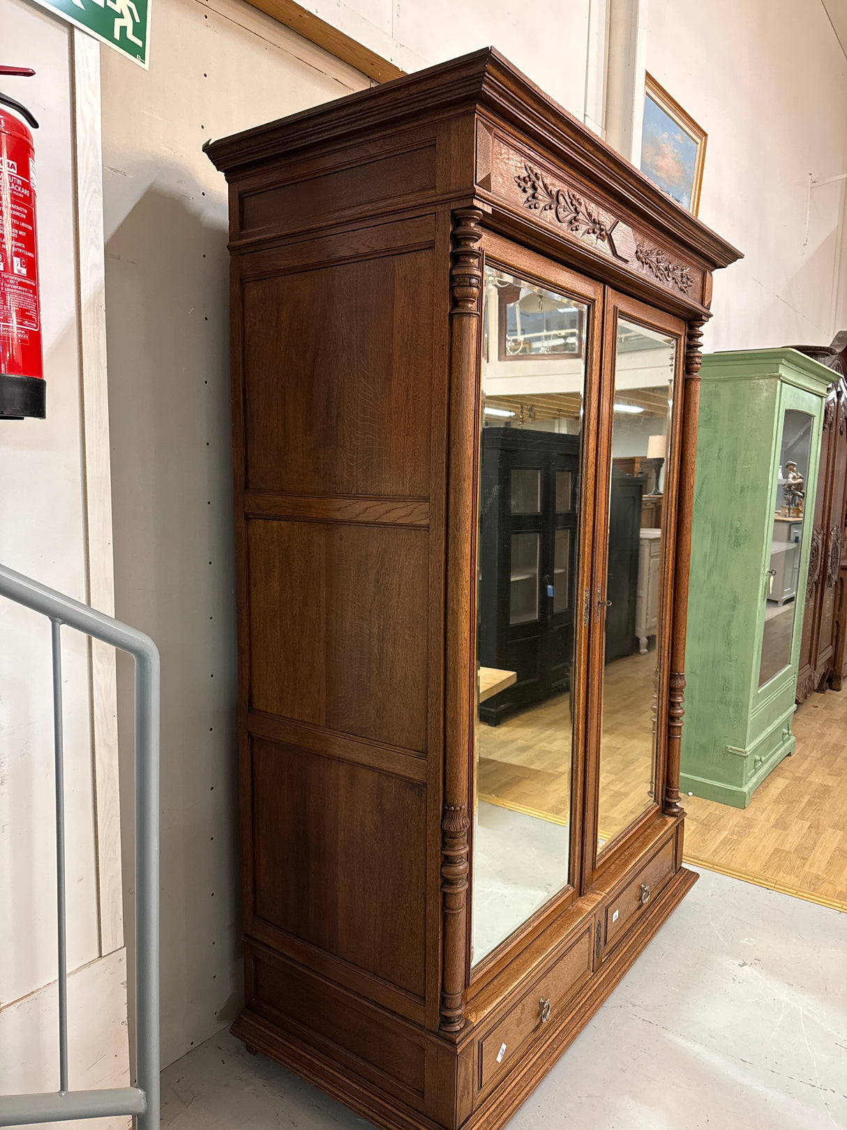 Uusrenesanssi vaatekaappi 160cm, S.75cm, K.224cm