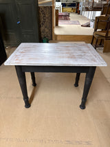 Pieni pöytä L.101.5cm, S.62cm, K.75cm