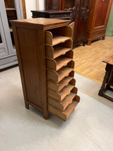 Arkistolipasto L. 41cm, S. 36,5cm ja K. 103cm
