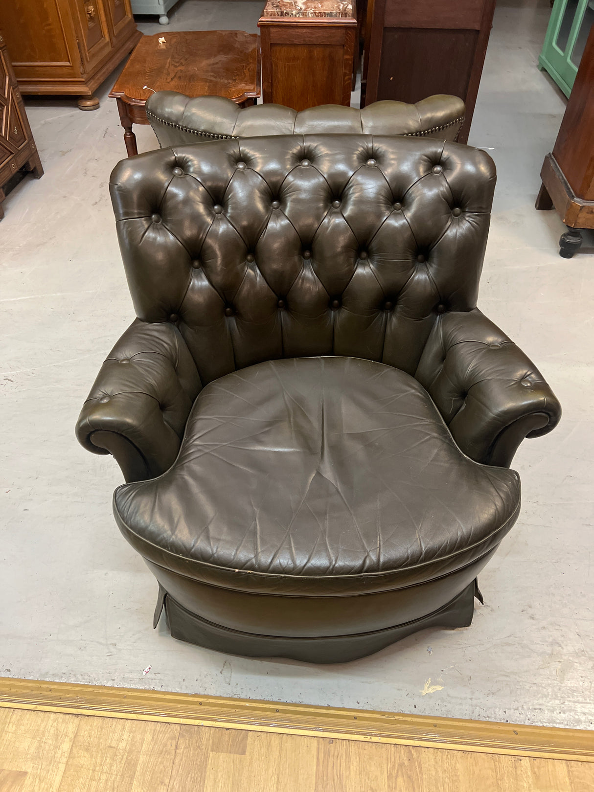 Upeat Chesterfield lepotuolit 2 kpl