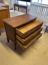 Rokokoo lipasto L. 84cm, S. 42,5cm ja K. 73cm