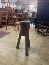 ”Teurastus pölkky”/kukkapöytä Halk. 25cm ja kork. 82,5cm