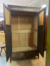 Vaatekaappi L. 125cm, S. 56cm ja K. 213cm