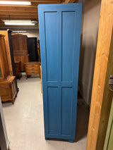 Upea sininen vaatekaappi L.116cm, S.50cm, K.199cm