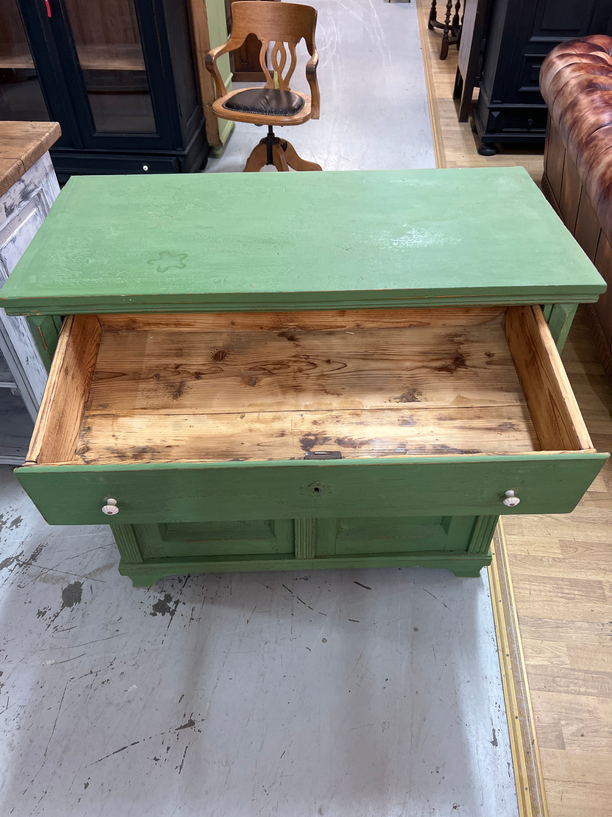 Talonpoikais senkki L. 102cm, S. 49,5cm ja K. 98cm