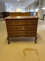 Rokokoo lipasto L. 84cm, S. 42,5cm ja K. 73cm