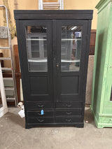Musta huikea vitriinikaappi L. 102cm, S.50cm, K.184.5cm