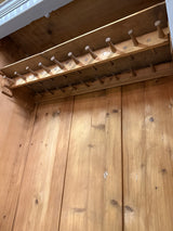 Upea vaatekaappi L.123cm, S.58cm, K.186.5cm