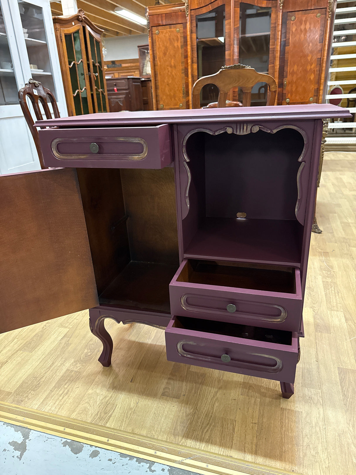 Kaunis puhelinpöytä L.81cm, S.36.5cm, K.88.5cm