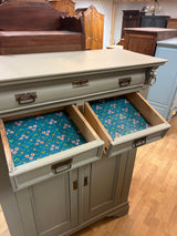 Liinavaatekaappi L.110cm, S.50cm, K.151cm