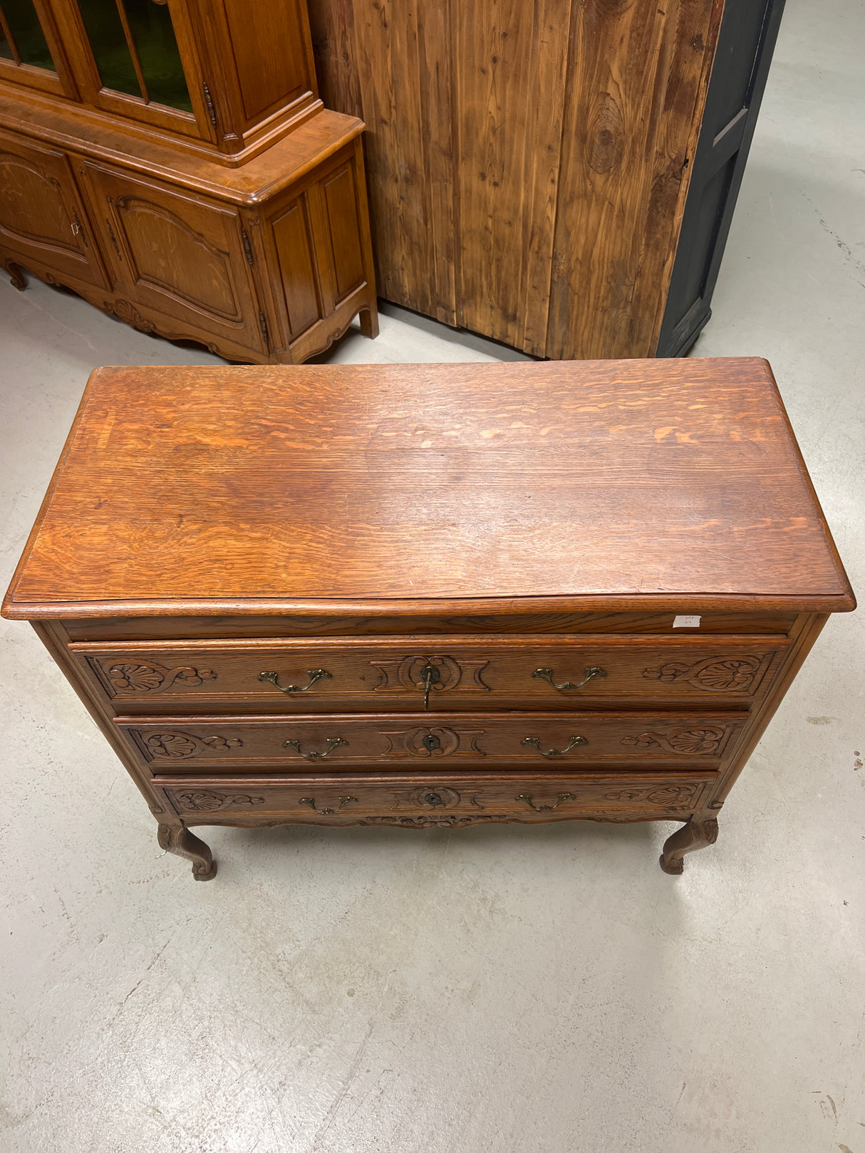 Rokokoo lipasto L. 99cm, S. 44,5cm ja K. 88cm