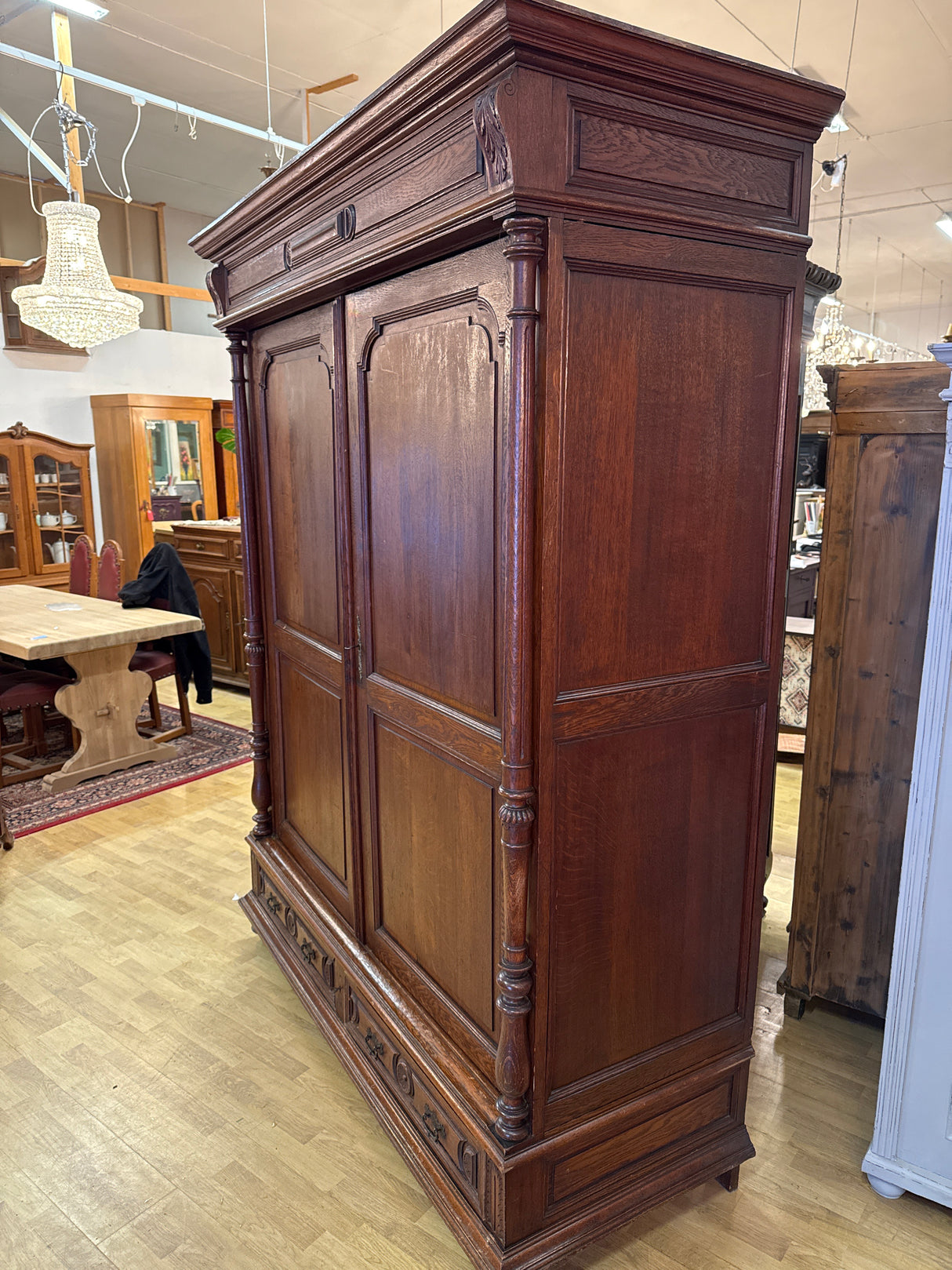 Upea renesanssi vaatekaappi L.171.5cm, S.68.5cm, K.220.5cm