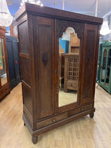 Jugend vaatekaappi L. 143cm, S. 57cm ja K. 204cm