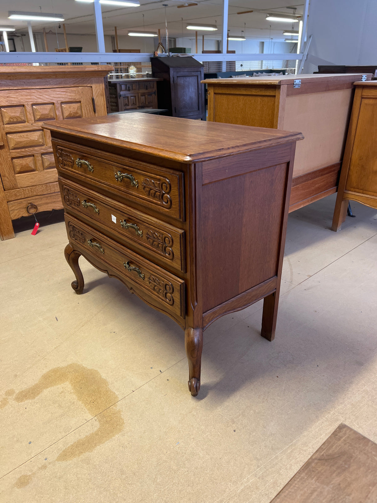 Rokokoo lipasto L. 84cm, S. 42,5cm ja K. 73cm