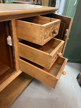 Barokki senkki/tv-taso L.110cm, S. 44,5cm ja K. 85,5cm