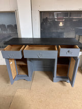Kirjoituspöytä L.115.5cm, S.37.5cm, K.76cm