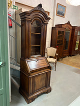 Italian folding cabinet W. 62.5cm, D. 43cm and H. 193cm