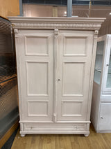 Beige vaatekaappi L.129cm,S.57cm,K.186.5cm