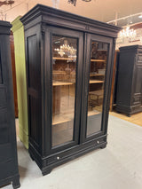 Upea vanha vitriinikaappi L. 129cm, S. 59cm ja K. 193cm