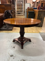 Biedermeier pöytä L. 102cm, S. 72cm ja K. 74cm