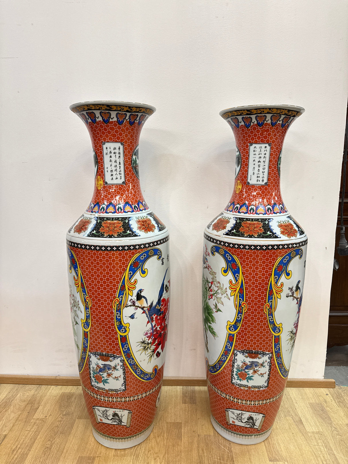 Huikeat suuret kiinalaiset maljat K.126cm, H.38cm