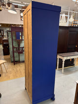 Kaunis 1ovinen vaatekaappi L.67cm,S.58cm,K.208.5cm