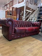 Chesterfield sohva L. 220cm, S. 93cm ja K. 77cm