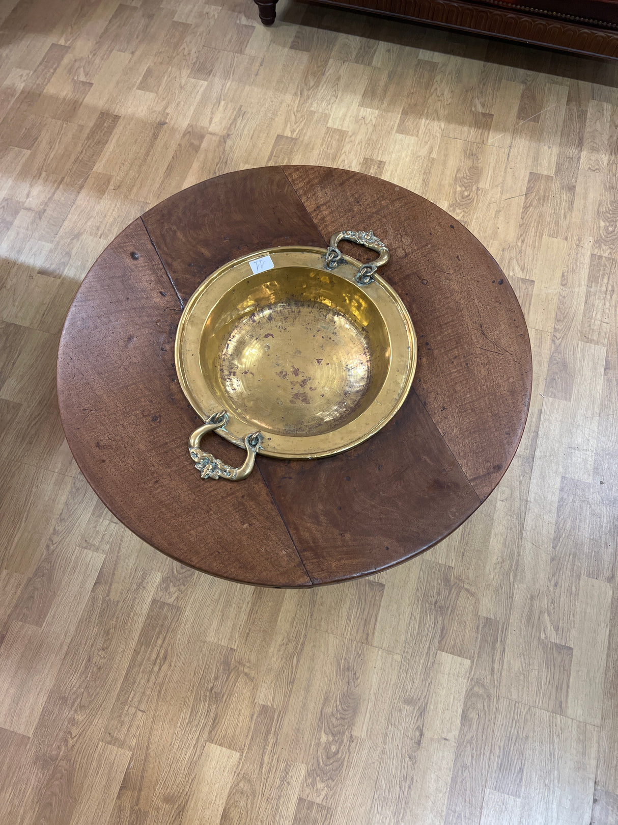 Pyöreä sohvapöytä Halk. 77cm ja K. 45cm