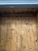 Talonpoikais kaappi L. 107cm, S. 46cm ja K. 157,5cm