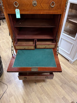 Italialainen baarikaappi L.66.5cm, S.38cm, K.135cm