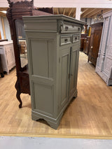 Liinavaatekaappi L.110cm, S.50cm, K.151cm